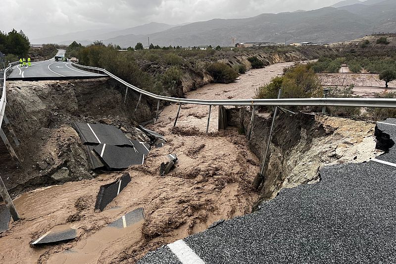 Imgenes de la DANA en Valencia y otras provincias afectadas: cientos de evacuados y decenas de desaparecidos